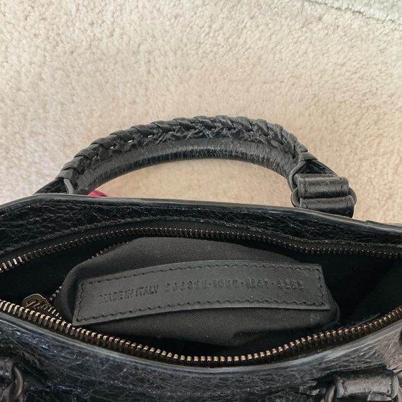 STUNNING 100% AUTHENTIC BALENCIAGA MINI CITY BLACK BAG WITH ATTACHED CHARMS - Picture 11 of 16